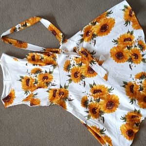 Knee length dress, 95% Cotton, Flower Print. Large size.